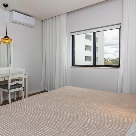 Oasis By Ici Apartment